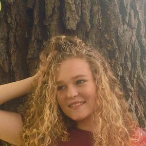 Meet your Posher, Cierra